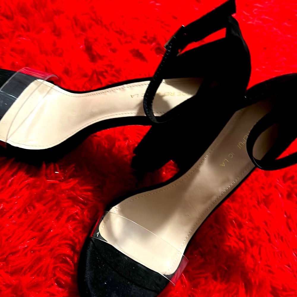 Black platform chunky block heels